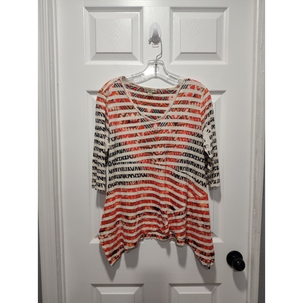 Live And Let Live Womens Top‎ Size Large Tie Dye Striped Embellished Sharkbite